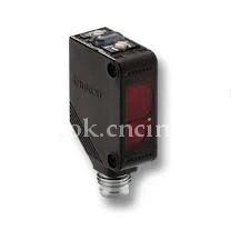 Лазерный компактный прямоугольный датчик OMRON E3Z